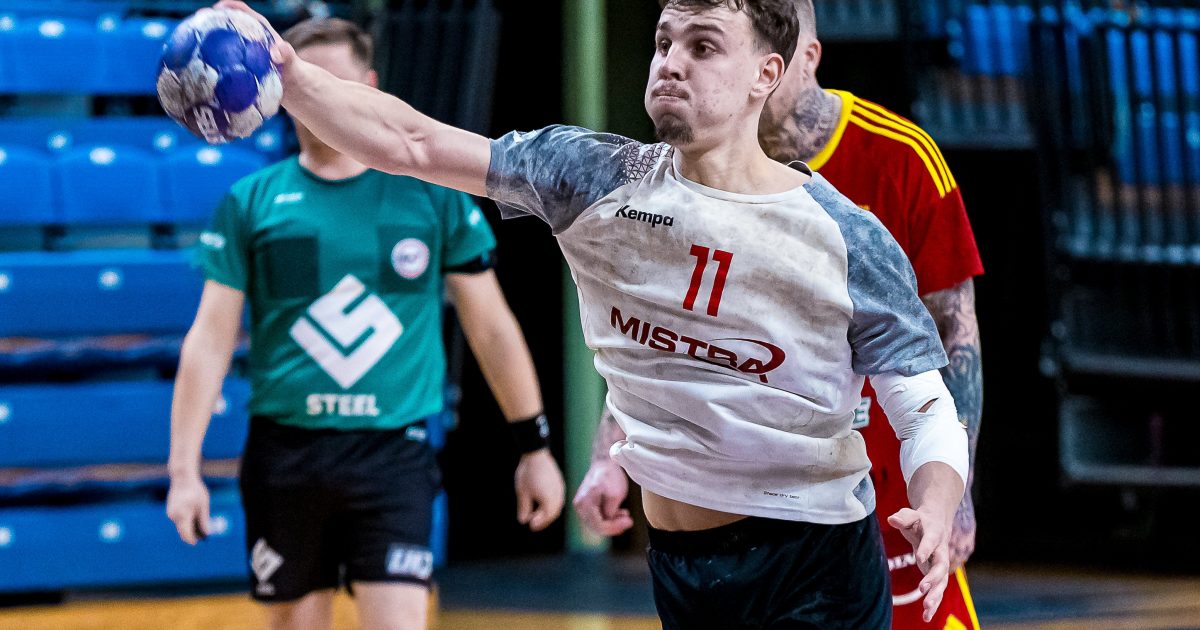 Mistra snatch dramatic first-leg victory over HC Cocks in quarter-final