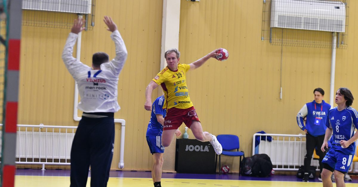 HC Cocks Hold Off Šviesa Comeback to Claim 31–28 Victory